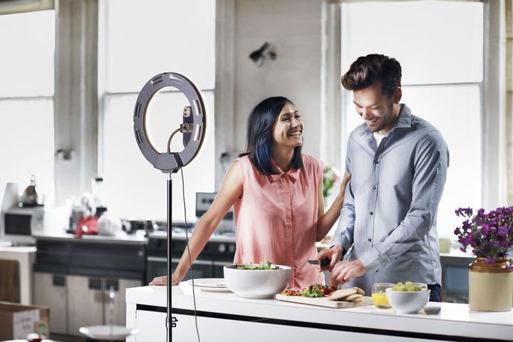 Actual product image Cellularline Selfie Ring Pro - Universal