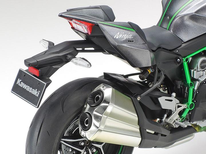Produktbild Tamiya Kawasaki Ninja H2 Carbon