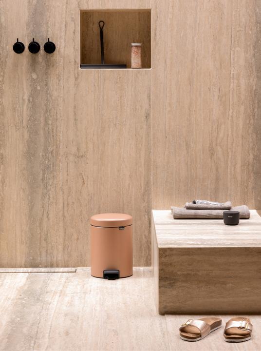 Actual product image Brabantia Kosmetikeimer NewIcon 5 l, Warm Copper (5 l)