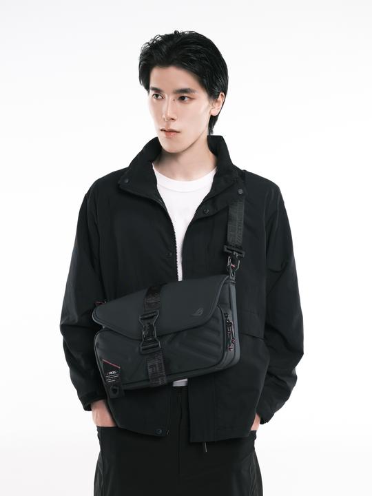 Actual product image ASUS BC3004 ROG SLASH SLING BAG 4.0