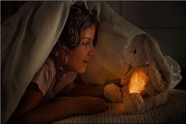 Actual product image Steiff Light at Night Hoppie Hase (28 cm)