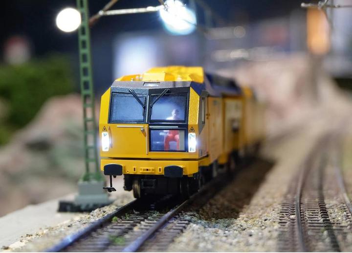 Produktbild Märklin Gleisstopfmaschine Unimat 09-4x4/4S E3 (Spur IV)