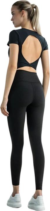 Actual product image Lismina 093 Larissa Sport Top (L)