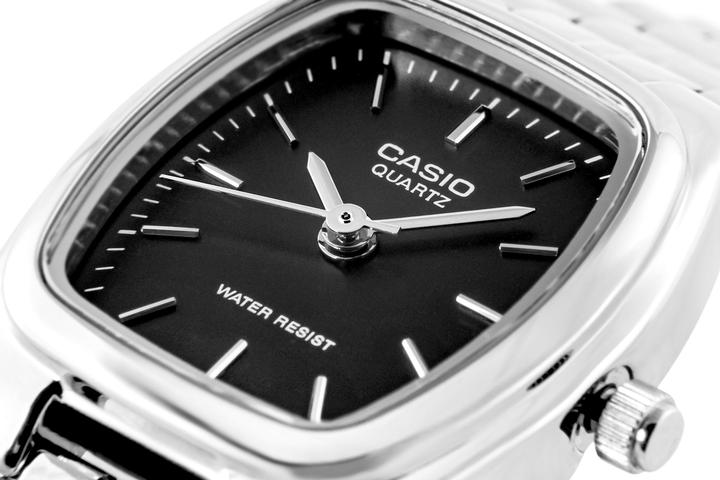 Actual product image Casio Collection (Analogue wristwatch, 30 mm)