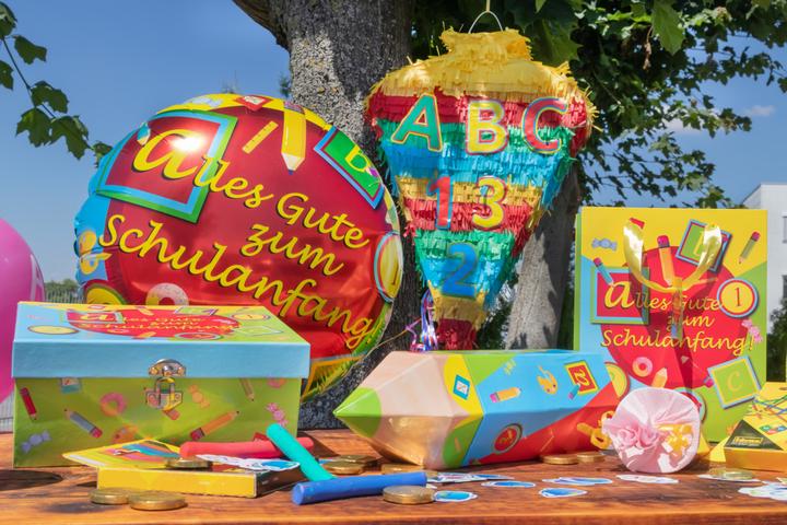 Produktbild Idena Knete 10 Stangen Farben sortiert