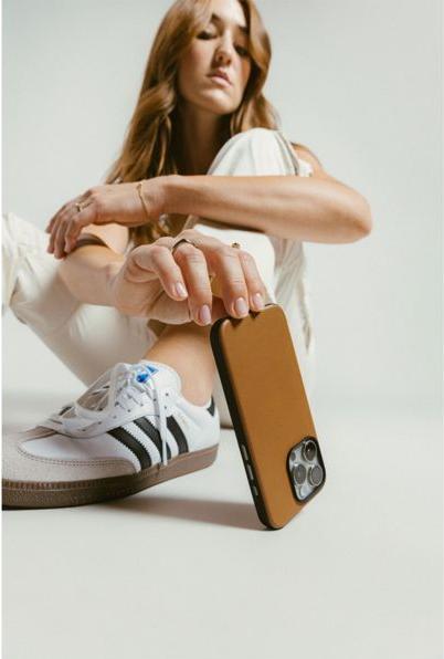 Produktbild Nomad Modern Leather Case (Apple iPhone 16 Pro)