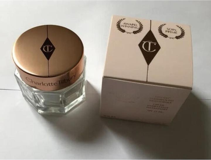 Actual product image Charlotte Tilbury Magic Cream (30 ml, Day cream)