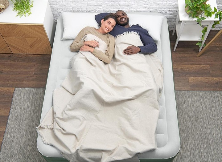 Actual product image Bestway ToughLite TPU Queen Air Mattress Queen, Built-in AC Pump 203x152x46 cm