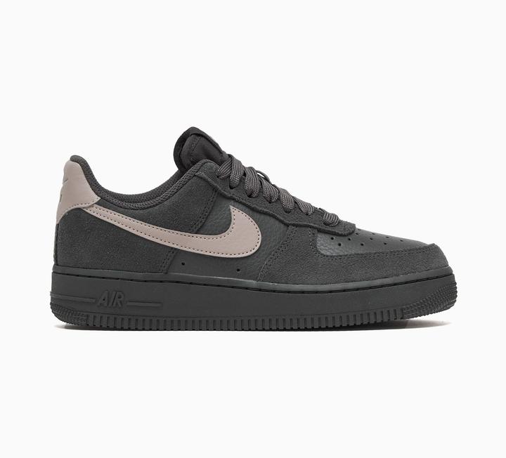Produktbild Nike Women's Air Force 1 Low (36)