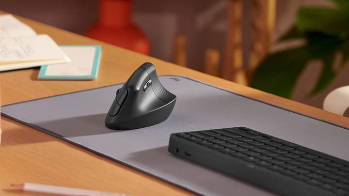 Actual product image Logitech Lift (Wireless)