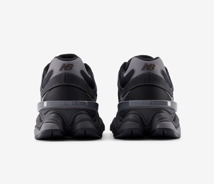 Image du produit New Balance U906079E - 9060 (41.5)