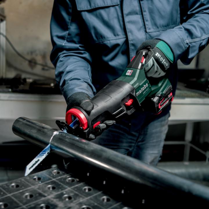 Produktbild Metabo SSEP 18 LT Akku Säbelsäge 18 V 32 mm + 2x LiHD Akku 5,5 Ah + Ladegerät