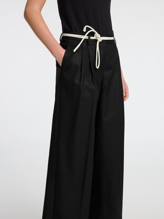 Actual product image Selected Femme Extra Wide Fit High Waist Hose (42)