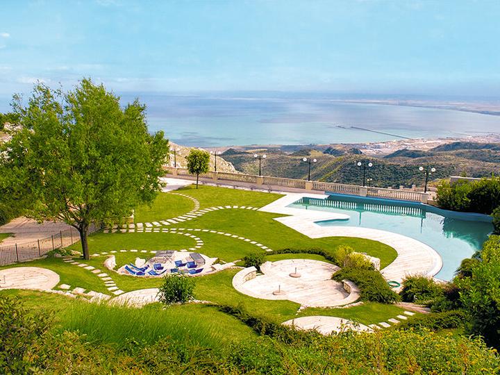 Actual product image Smartbox Spas in Italy (2 pers.)