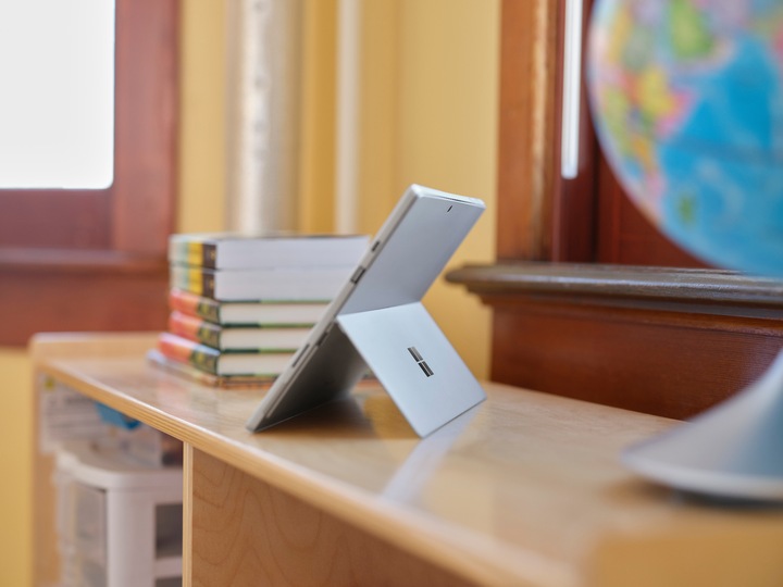 Produktbild Microsoft Surface Go 3 LTE for business (10.50", Intel Core I3-10100Y, 8 GB, 128 GB, Ohne Tastaturlayout)