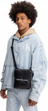 Immagine prodotto Calvin Klein Jeans Uomo Monogram Soft Reporter18 Crossover, Nero, Taglia unica (Taglia unica)