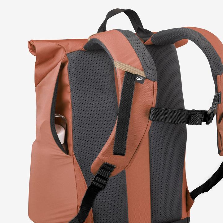 Produktbild Quechua Wanderrucksack Rolltop - NH500 Escape 16 l + 4 braun (21 l)