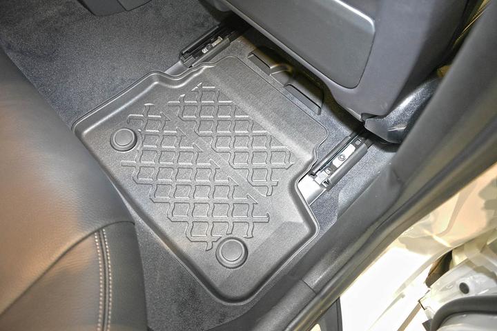 Produktbild Aristar Allwetter Fussmatten für BMW 5er Limousine / Touring (Kombi) ab 2017 bis heute (1 Set à 4 Fussmatten)