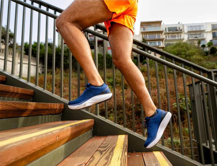 Actual product image Topo Athletic 's Atmos (44)