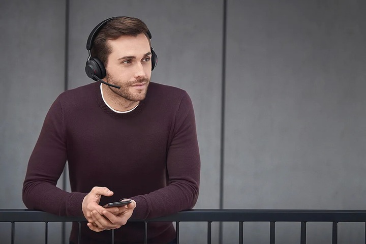 Produktbild Jabra Evolve2 65 UC (Kabellos, USB-A)