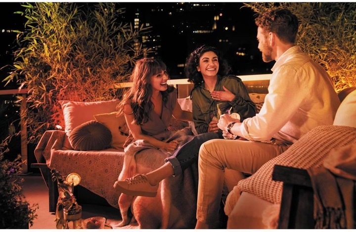 Image du produit Philips Hue Hue LED Stripe Lightstrip Outdoor (DE Connecteur) (Multicolore, 200 cm, Extérieur)