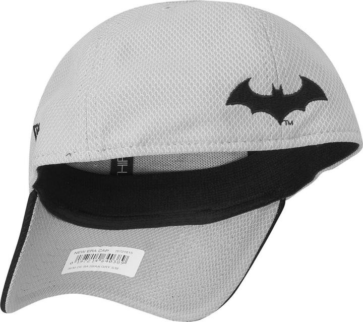 Actual product image New Era 39Thirty Stretch Diamond Tech Cap - BATMAN (S/M)
