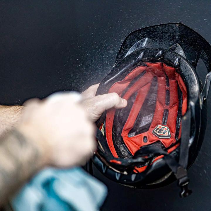 Actual product image Gtechniq Bike Tri-Clean disinfectant (500 ml, Bicycle cleaner)