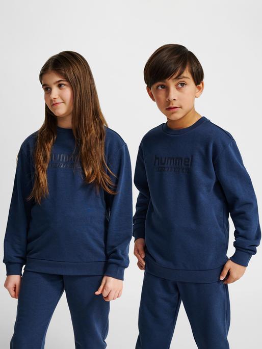 Produktbild hummel hmlJR BASE SWEATSHIRT (26, 28)