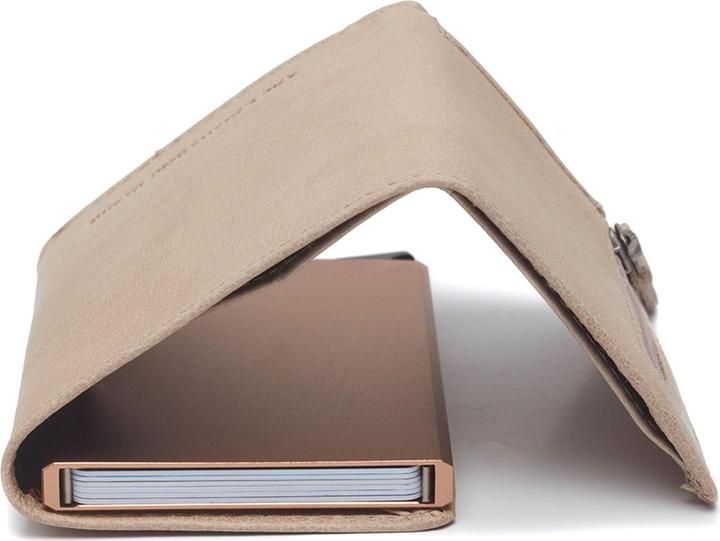 Actual product image The Chesterfield Brand Antique Buff credit card holder RFID protection leather 7 cm