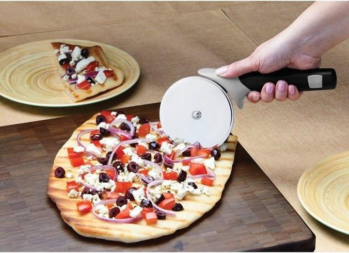 Actual product image Weber Pizza cutter