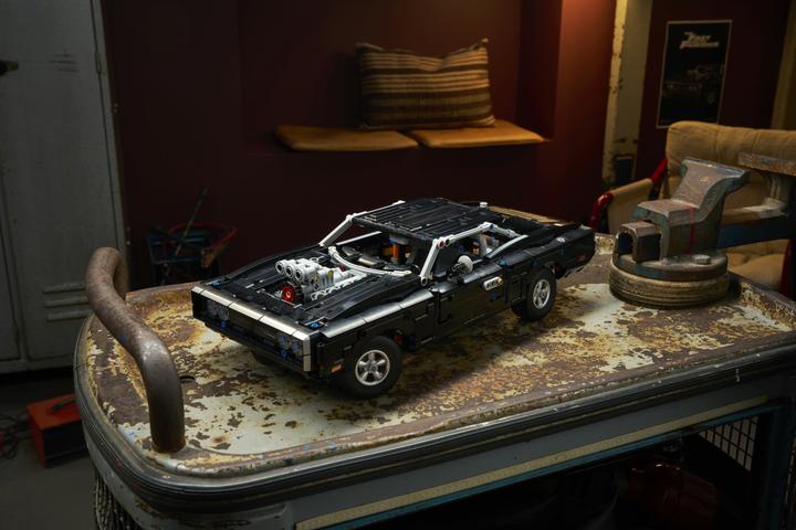 Produktbild LEGO Dodge Charger Fast and Furious (42231, LEGO Technic)