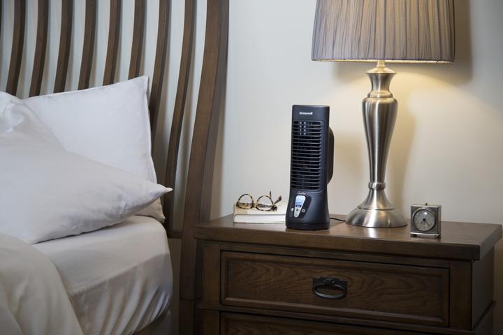 Produktbild Honeywell Turmventilator QuietSet Slim Mini (46 dB)