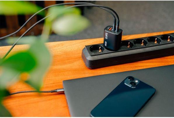 Immagine prodotto Verbatim GaN III Essentials Charger 3 Port 65W USB-A/C black (65 W, 3 porte)