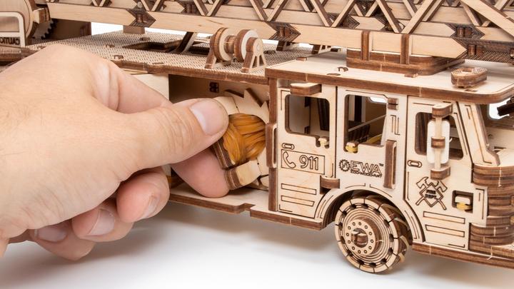 Image du produit Eco Wood Art Camion de pompiers - Kit de construction en bois 3D