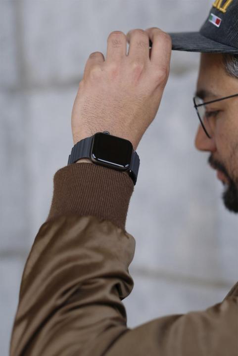 Immagine prodotto Cyberport Braccialetto magnetico in silicone LITE nero 38-40 mm (Silicone)