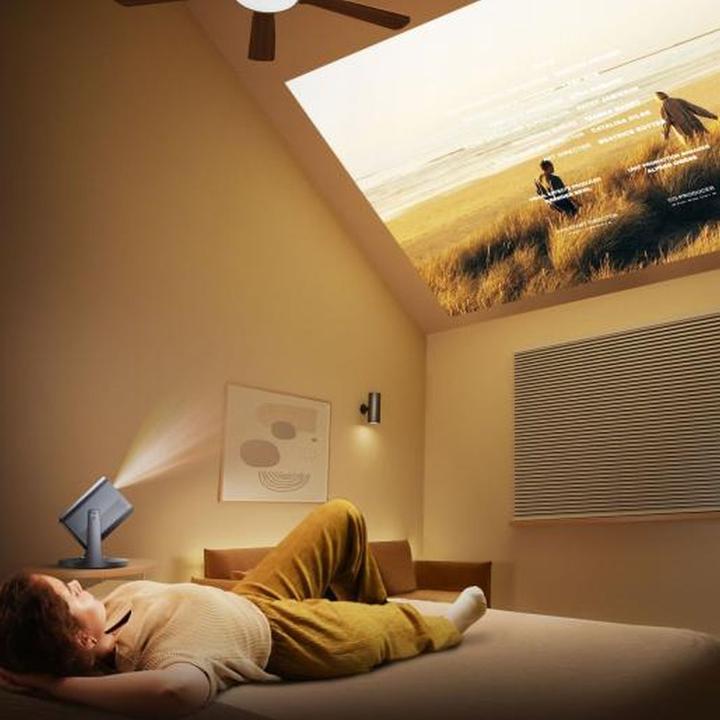 Actual product image Hisense C2 (4K, 2000 lm, 1.2:1)