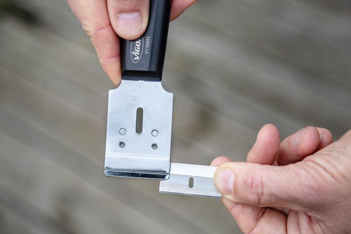 Actual product image Vigor Universal scraper