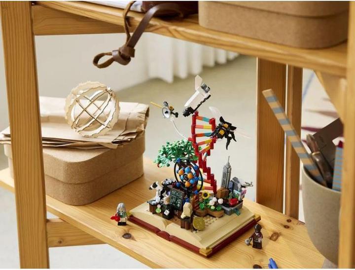 Actual product image LEGO Die Entstehung von MINT (21355, LEGO Ideas, LEGO Rare Sets)