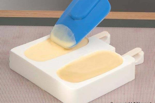 Actual product image Silikomart Classic Set 2 Easy Cream