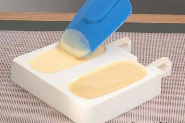 Actual product image Silikomart Classic Set 2 Easy Cream