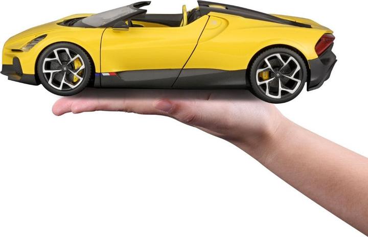 Actual product image Bburago Mistral