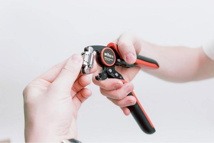 Actual product image Wiha Crimpwerkzeug (193 mm)