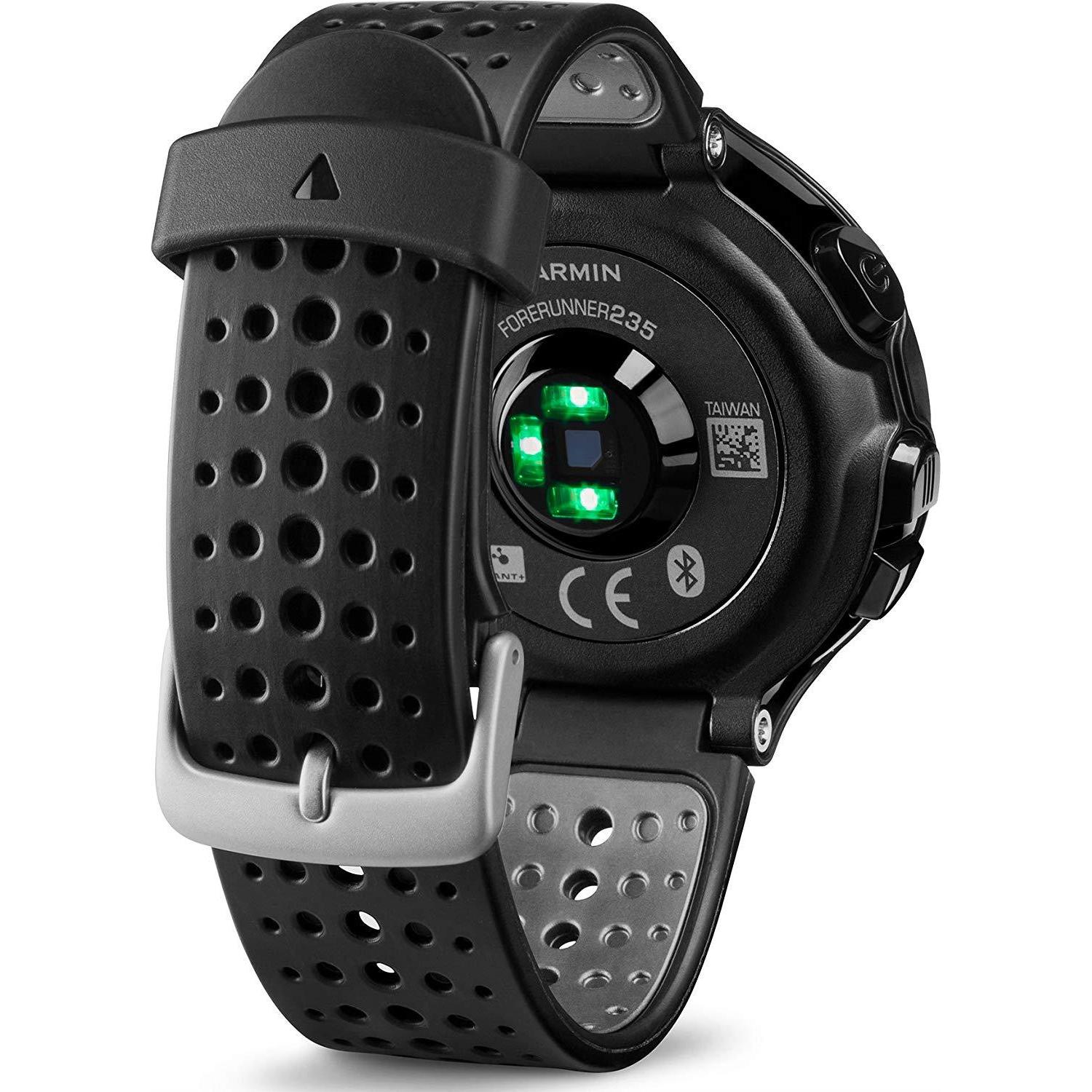 Garmin Forerunner 235 buy at Digitec