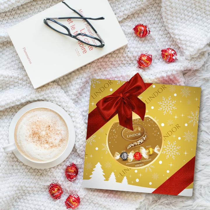 Image du produit Lindt Lindor Assorti Boîte cadeau Noël (287 g)