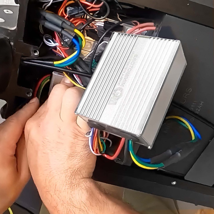 Actual product image Mini Motor Controller Vorne