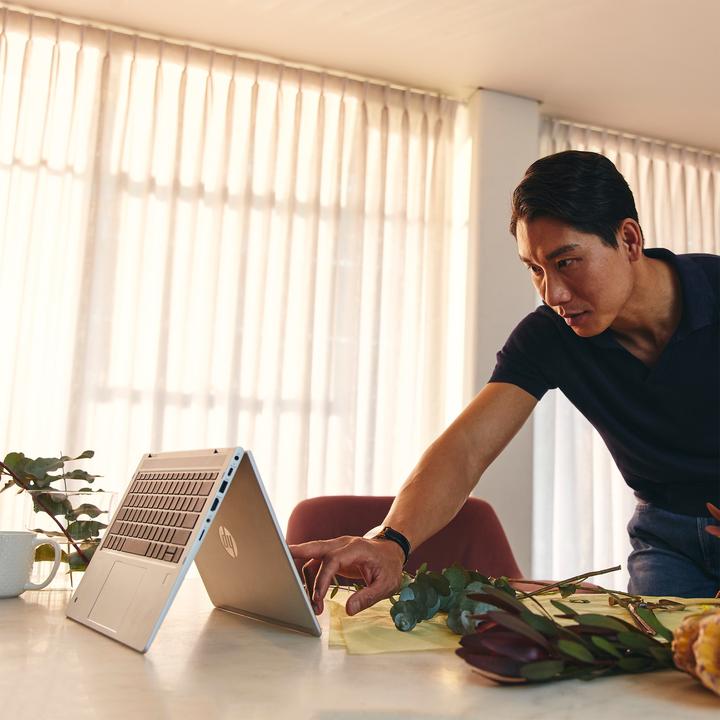 Actual product image HP ProBook x360 435 G8 (13.30", 256 GB, 8 GB, CH, AMD Ryzen 3 5400U)