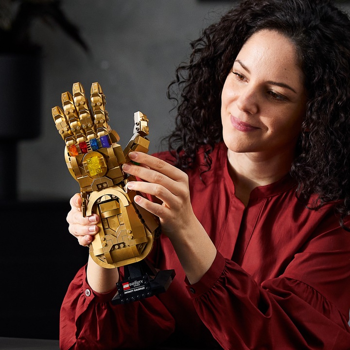 Actual product image LEGO Infinity Glove (76191, LEGO Marvel)