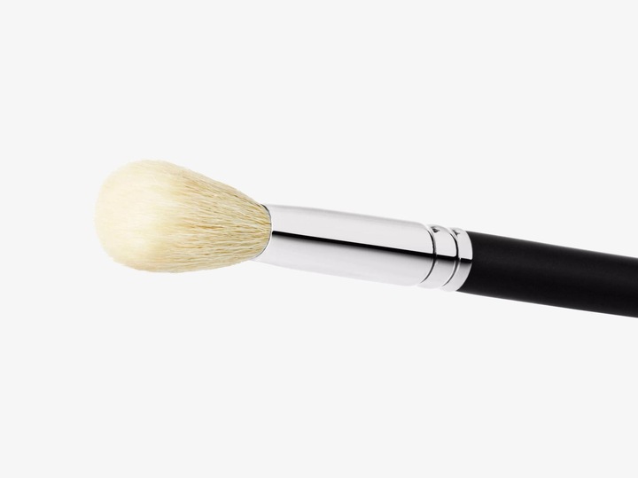 Immagine prodotto MAC Cosmetics 137S Pennello da sfumatura lungo (Sopracciglia)