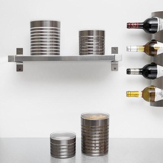 Actual product image Nuts Swing Round storage container M, silver 1.0 lt. (1 l)