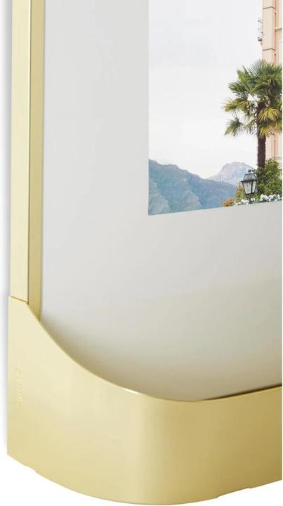 Produktbild Umbra Matinee Gallery Bilderrahmen 5er-Set (10 x 15 cm, 13 x 18 cm, 15 x 21 cm, 18 x 23 cm, 20 x 25 cm)